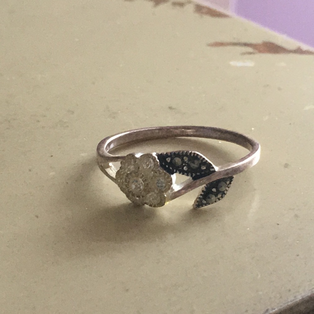 925 Flower Ring - image 4